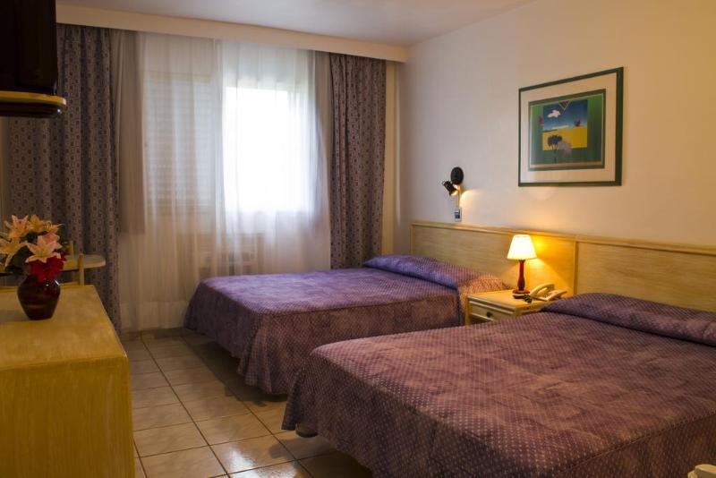 Wembley Inn Hotel Ubatuba Buitenkant foto